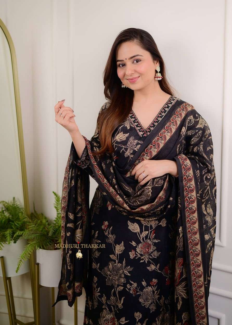 Flawless Florals ? Printex Embroidered Cotton Dress for Daily Style (L) - Image 5